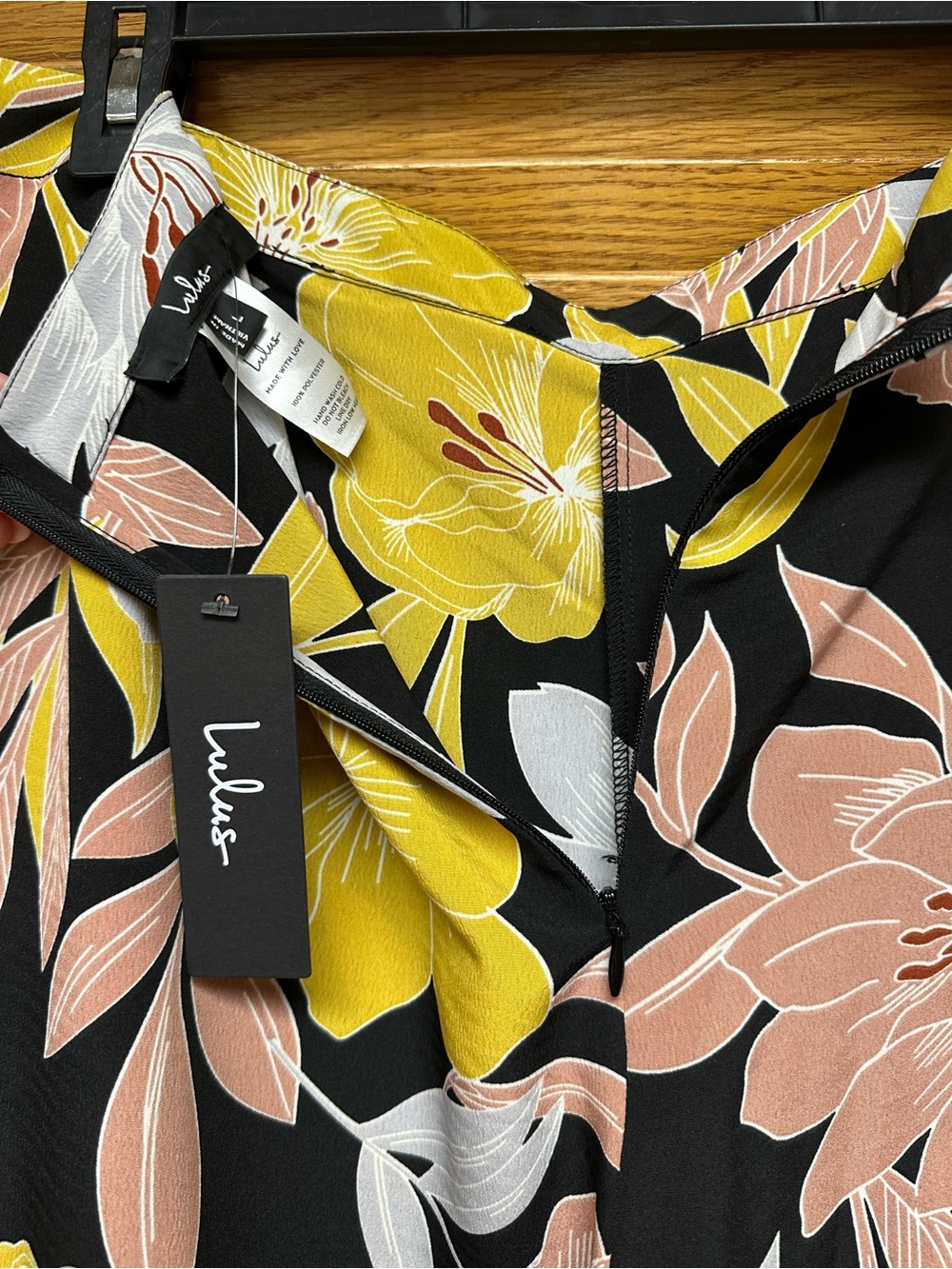 Lulu's Wrap pants with Yellow, White & Blush Floral Print - Picture 5 of 6